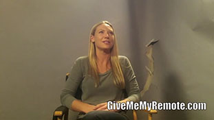 Anna Torv on the 'Huge Reboot,' the Potential for Olivia to Die, and Fauxlivia.mp4-00003