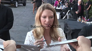 Anna Torv greets fans at the 2013 Saturn Awards in Burbank