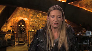 Fringe - Interview with Anna Torv - Back in Action.mp4-00009